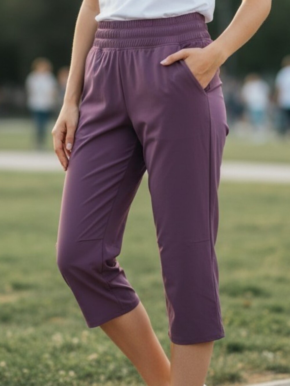 Old Navy High-Rise Cropped Active Pants - Plum